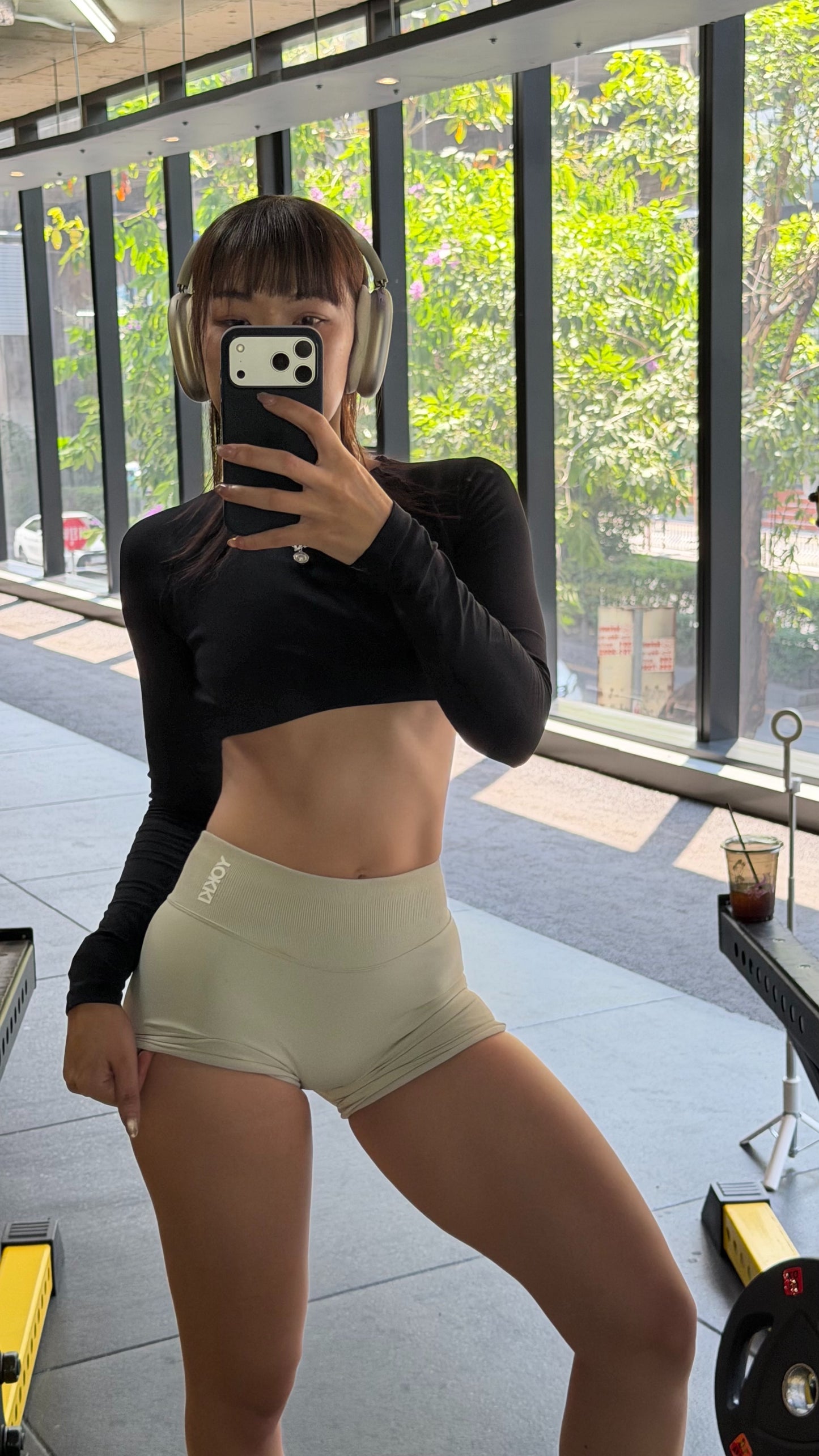 Dynamic Long Sleeve Crop Top